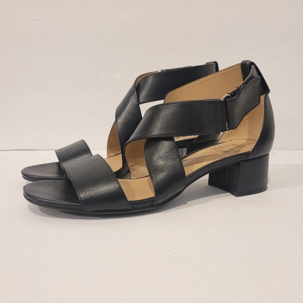 Naturalizer Adele Sandals Black Leather Strappy Casual Block Heel Dress Shoes 8